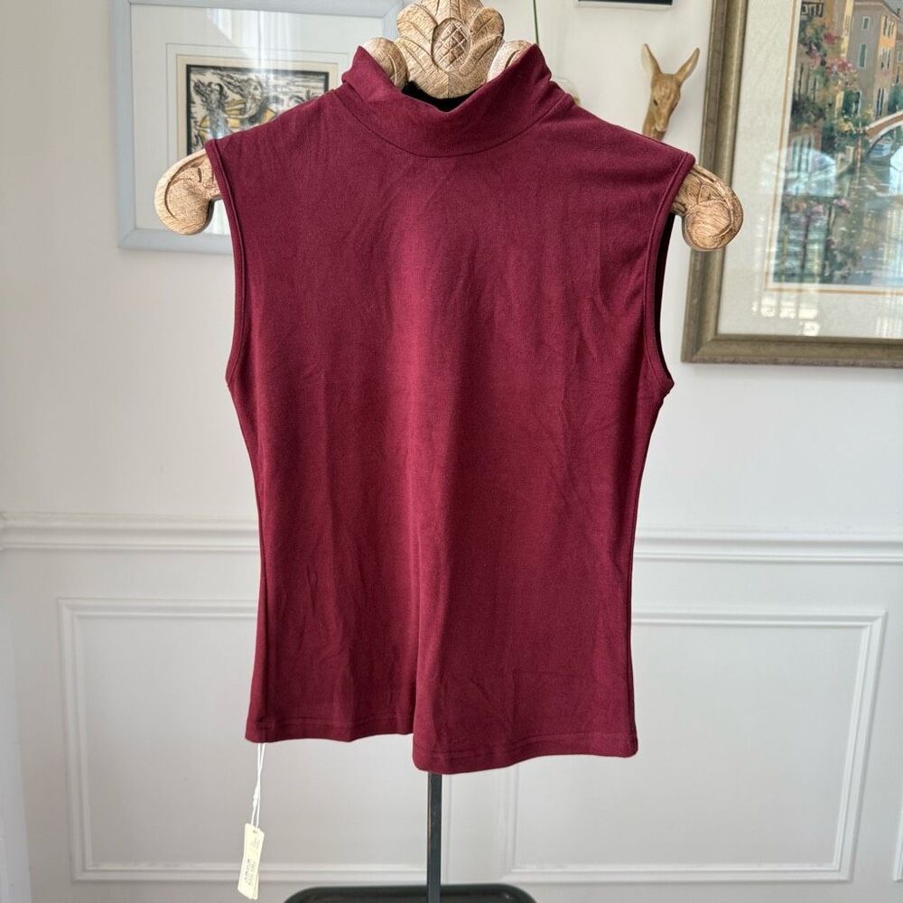 NWT OGL Burgundy Mock Neck Cropped Tank L
